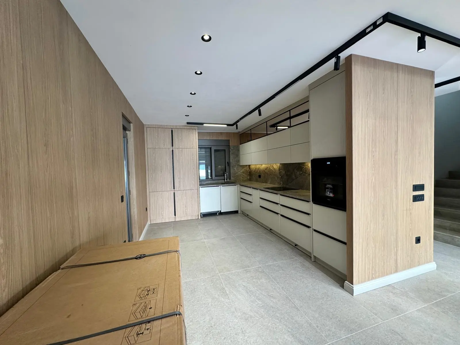 Fitted kitchen